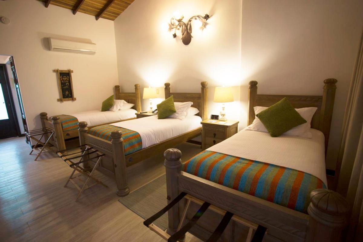 Ara Meru Lodge Canaima Exterior photo