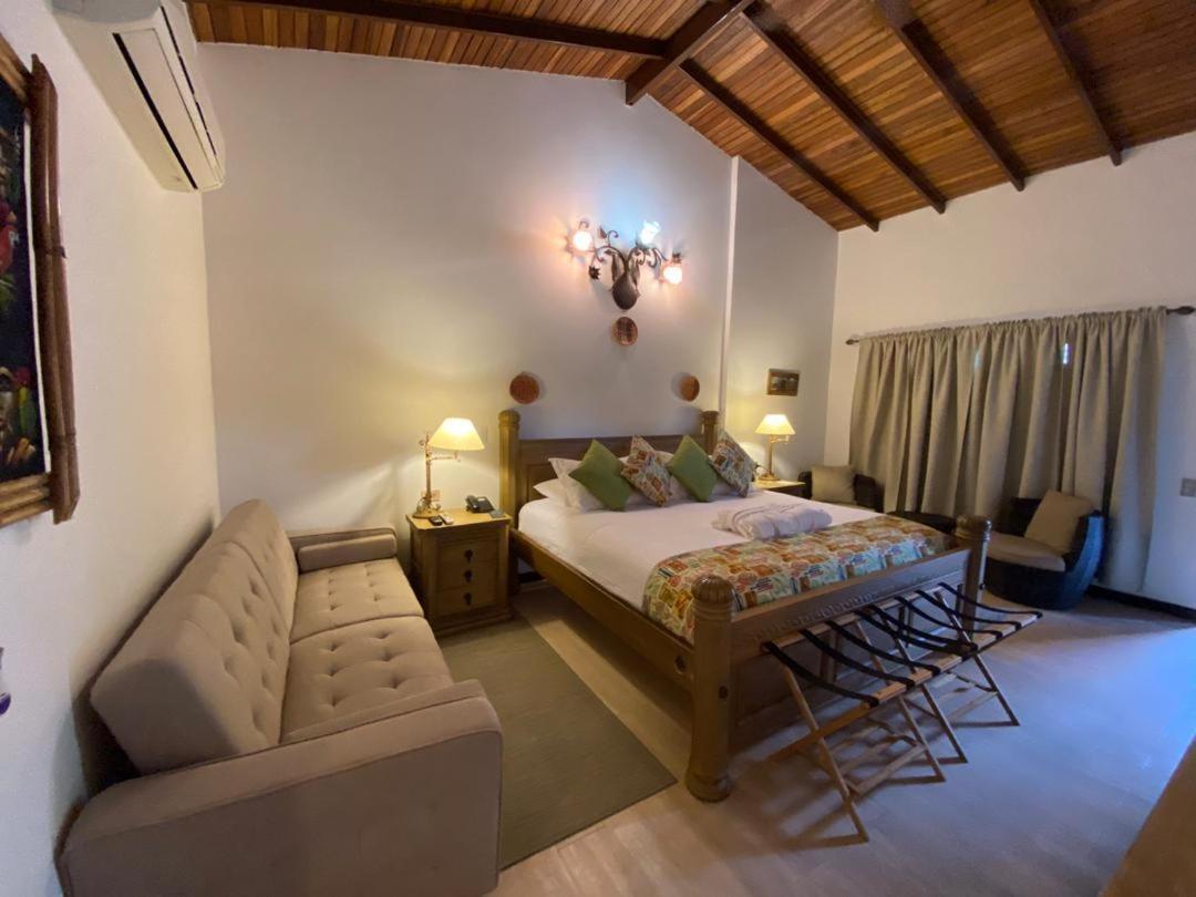 Ara Meru Lodge Canaima Exterior photo